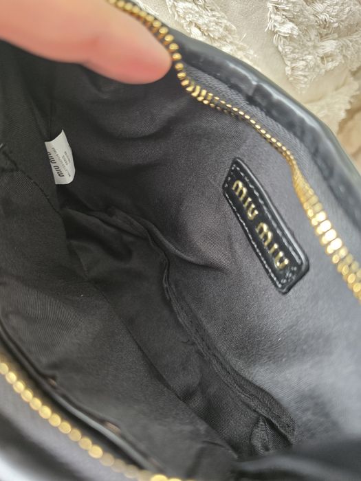 Mala Miu Miu- nova com etiquetas