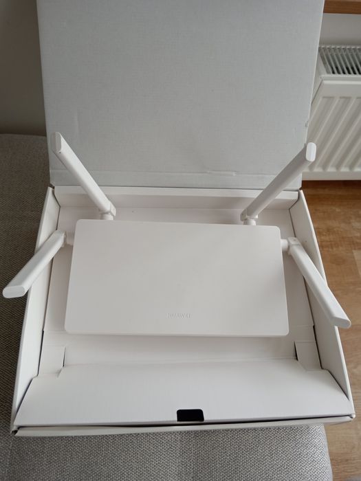 Роутер Wi-Fi Huawei під ремонт на запчастини