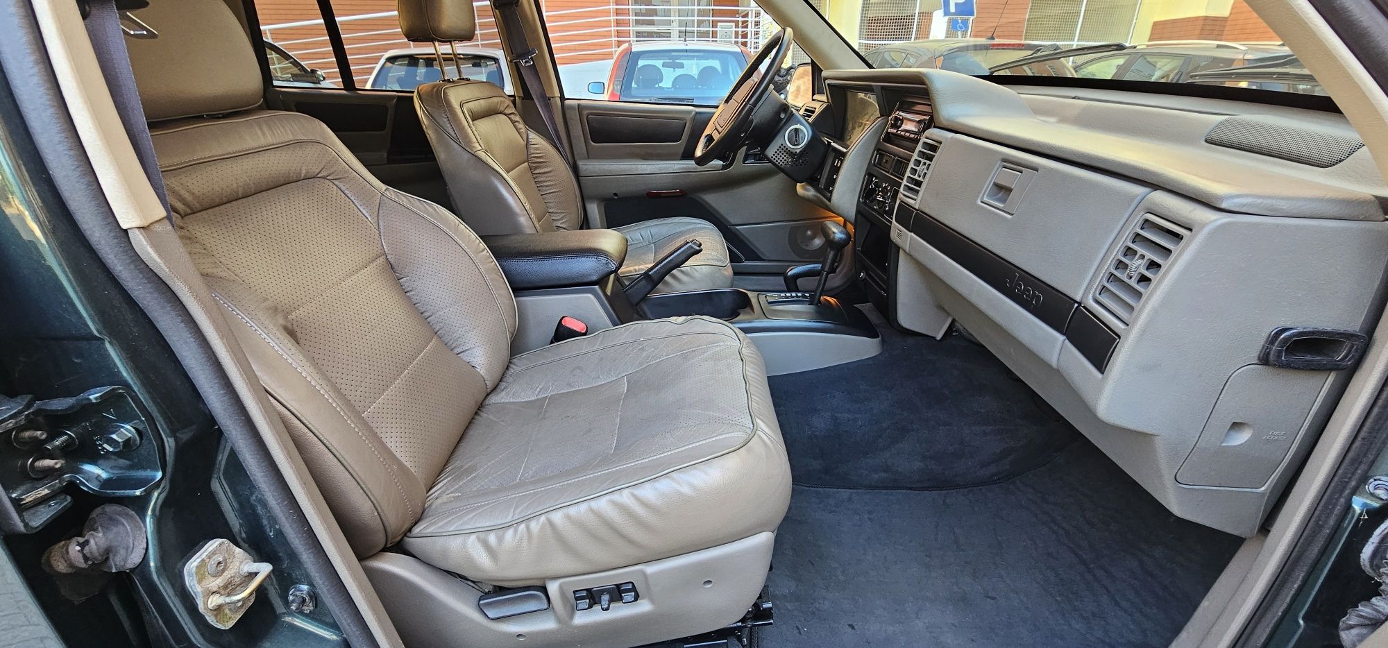 Jeep grand cherokee 4.0 oficial 93 impecável