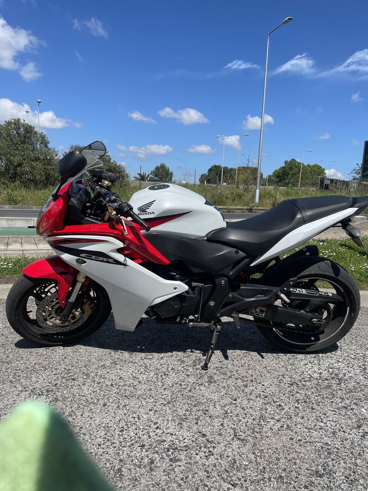 Honda Cbr 600F 2011