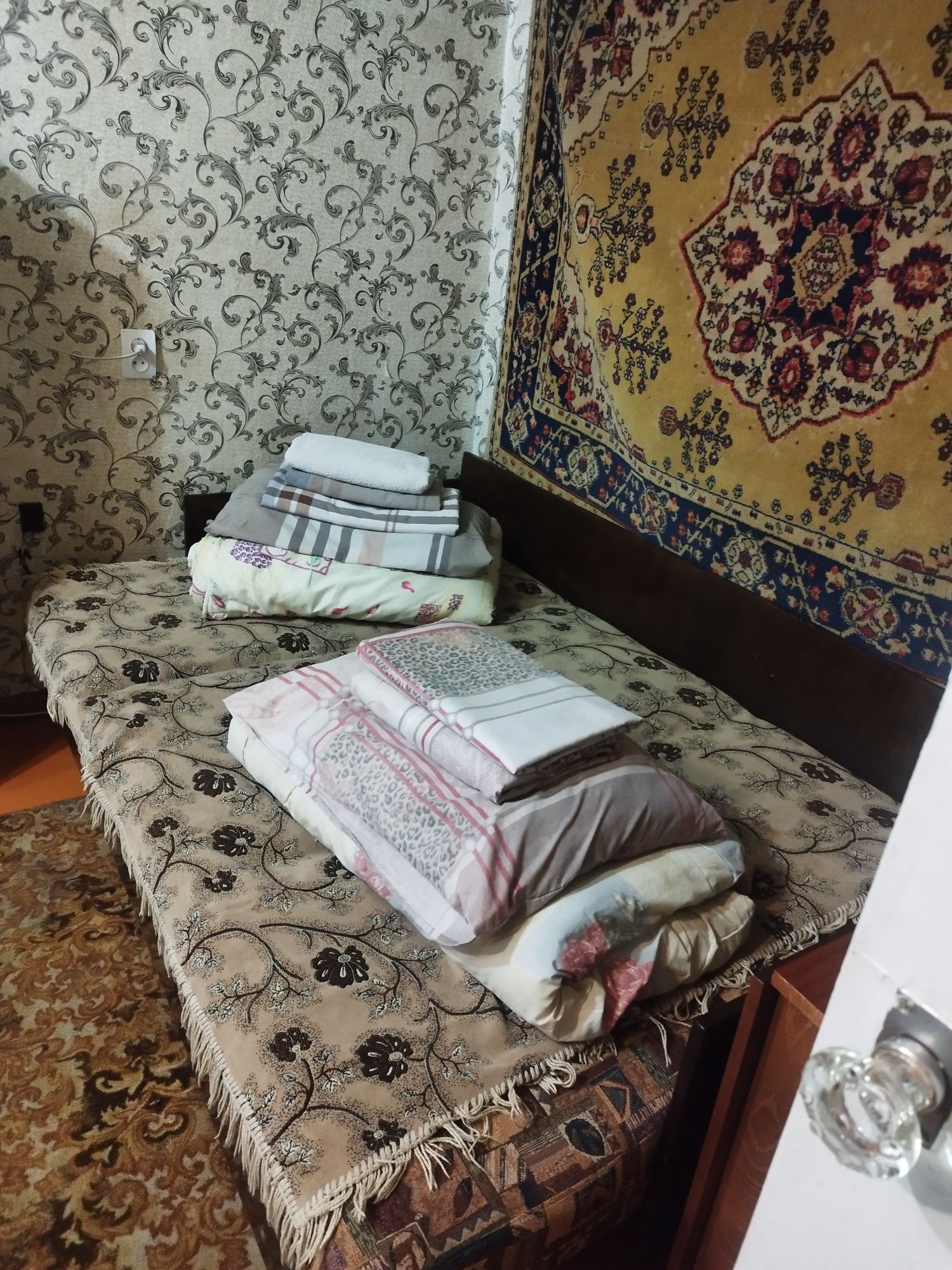 Посуточно и почасово сдам  квартиру