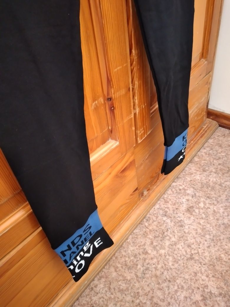 Legginsy z niebieskimi wstawkami rozmiar L/XL