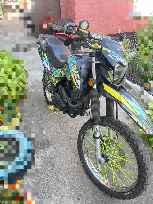 Продам мотоцикл shineray 200 6с