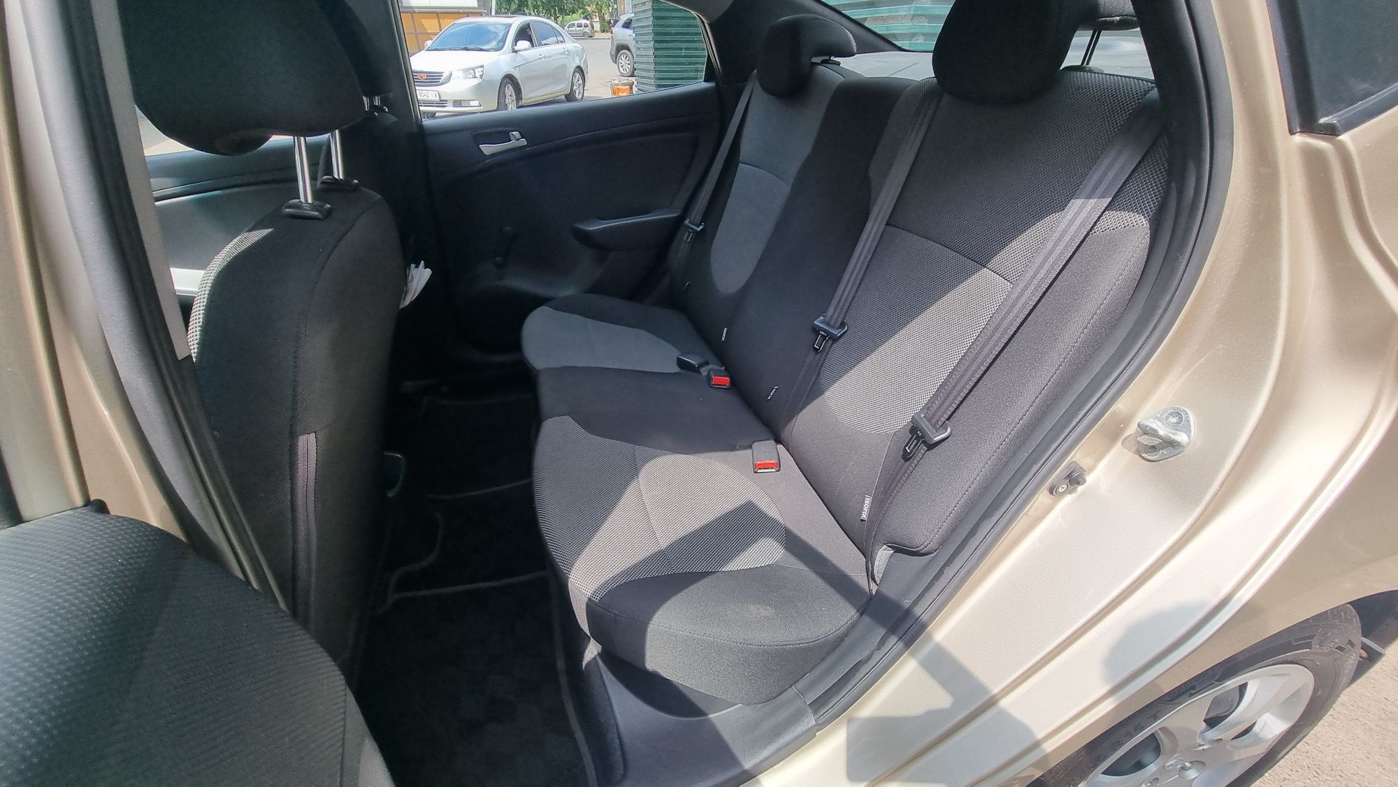 Hyundai Accent, технічно справний. Підтверджений рідний пробіг.
