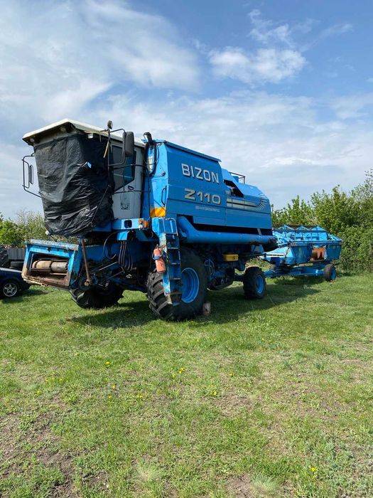 Bizon z110 комбайн зернозбиральний бізон