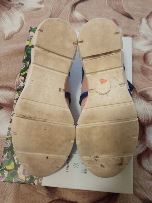 Кроссовки Merrell и Calvin Klein.