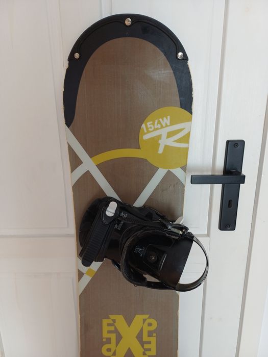 Deska snowboardowa ROSSIGNOL EXP 154W Z WIĄZANIAMI V35R