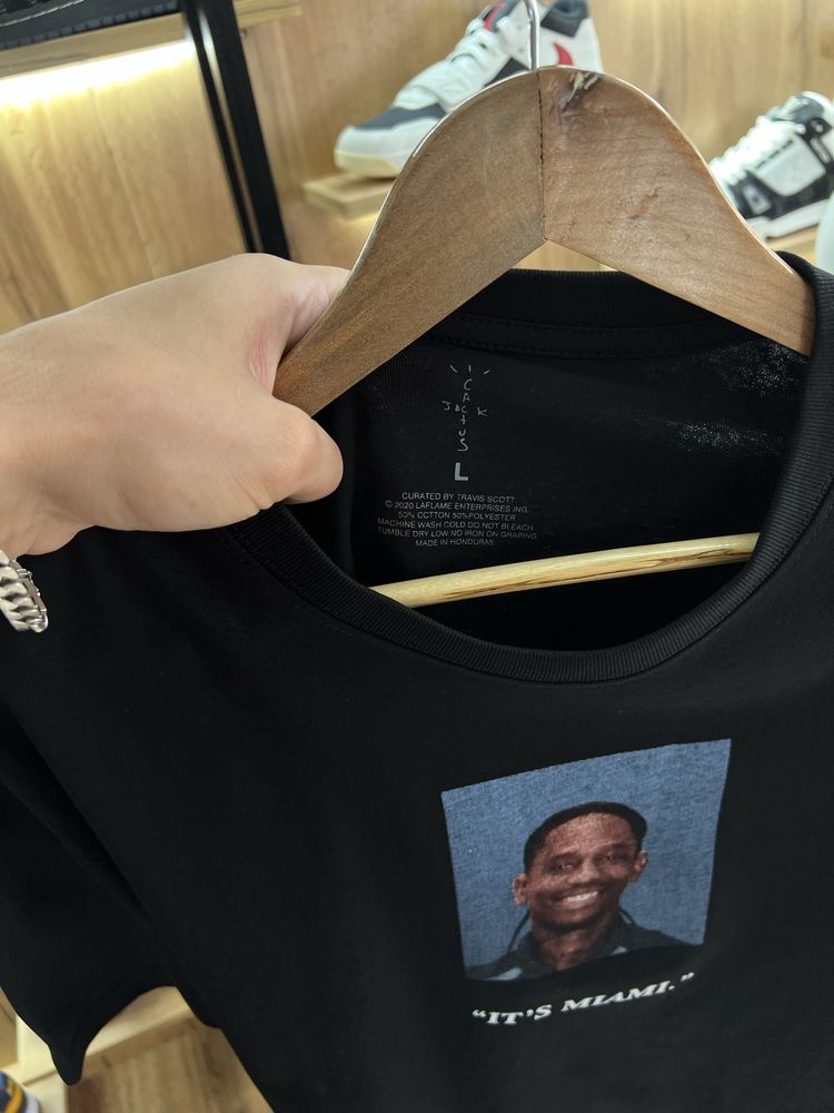 Футболка Travis Scott It’s Miami  Free The Rage Logo