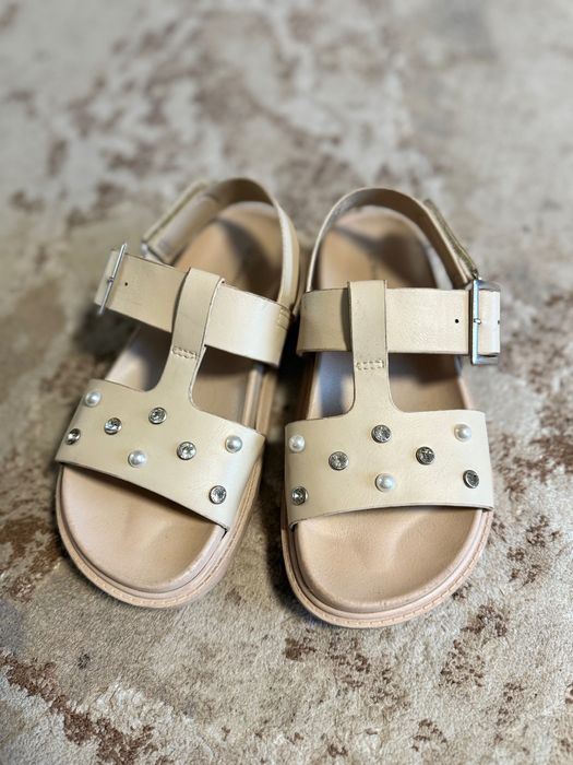 Босоніжки Reserved 32р