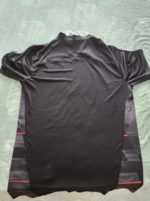 Продам чоловічу футболку Puma