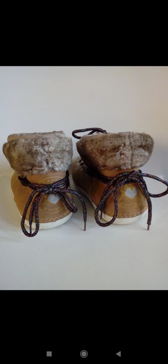 Reserved buty zimowe śniegowce korzuszek ocieplane