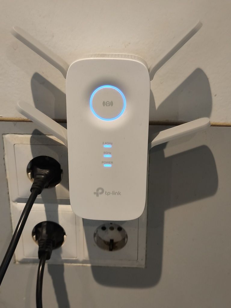 Wi-Fi повторювач TP-LINK RE655 AC2600