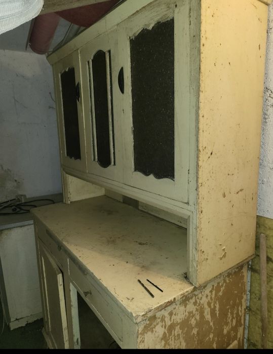 Kredens i szafka do renowacji