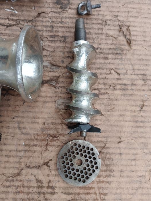 Maszynka do mięsa ręczna