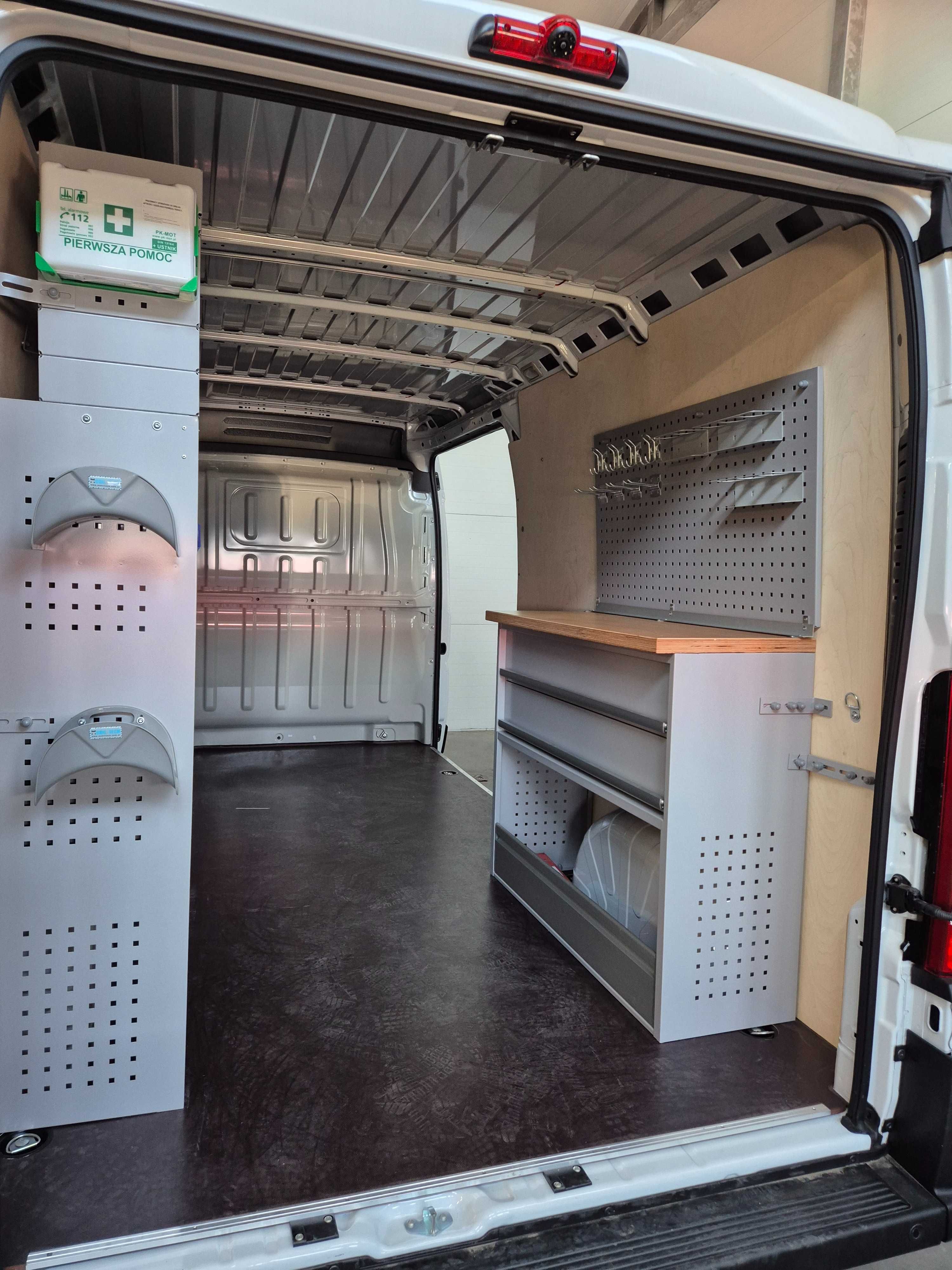 Zabudowa serwisowa warsztatowa Master Ducato L3H2 w 24h z montazem