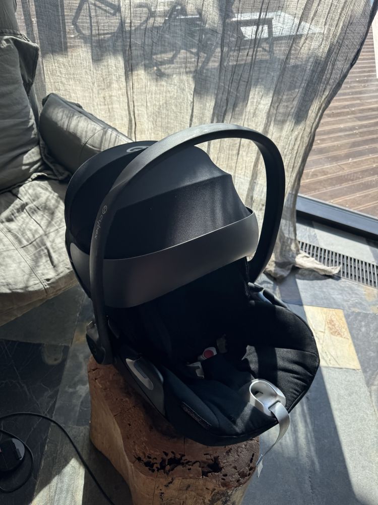 Автокрісло, люлька Cybex