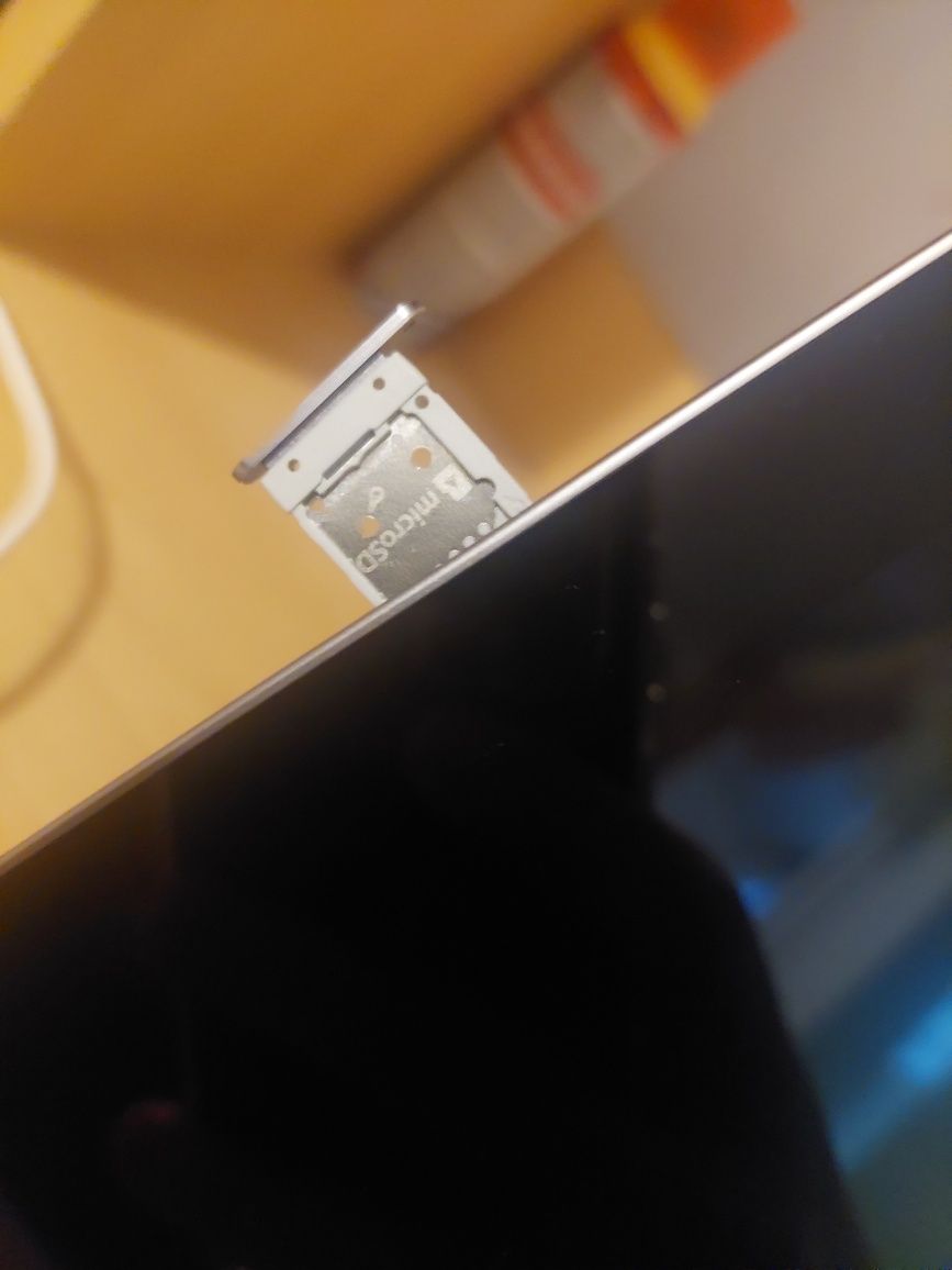 Samsung Galaxy book2 4/128Gb LTE