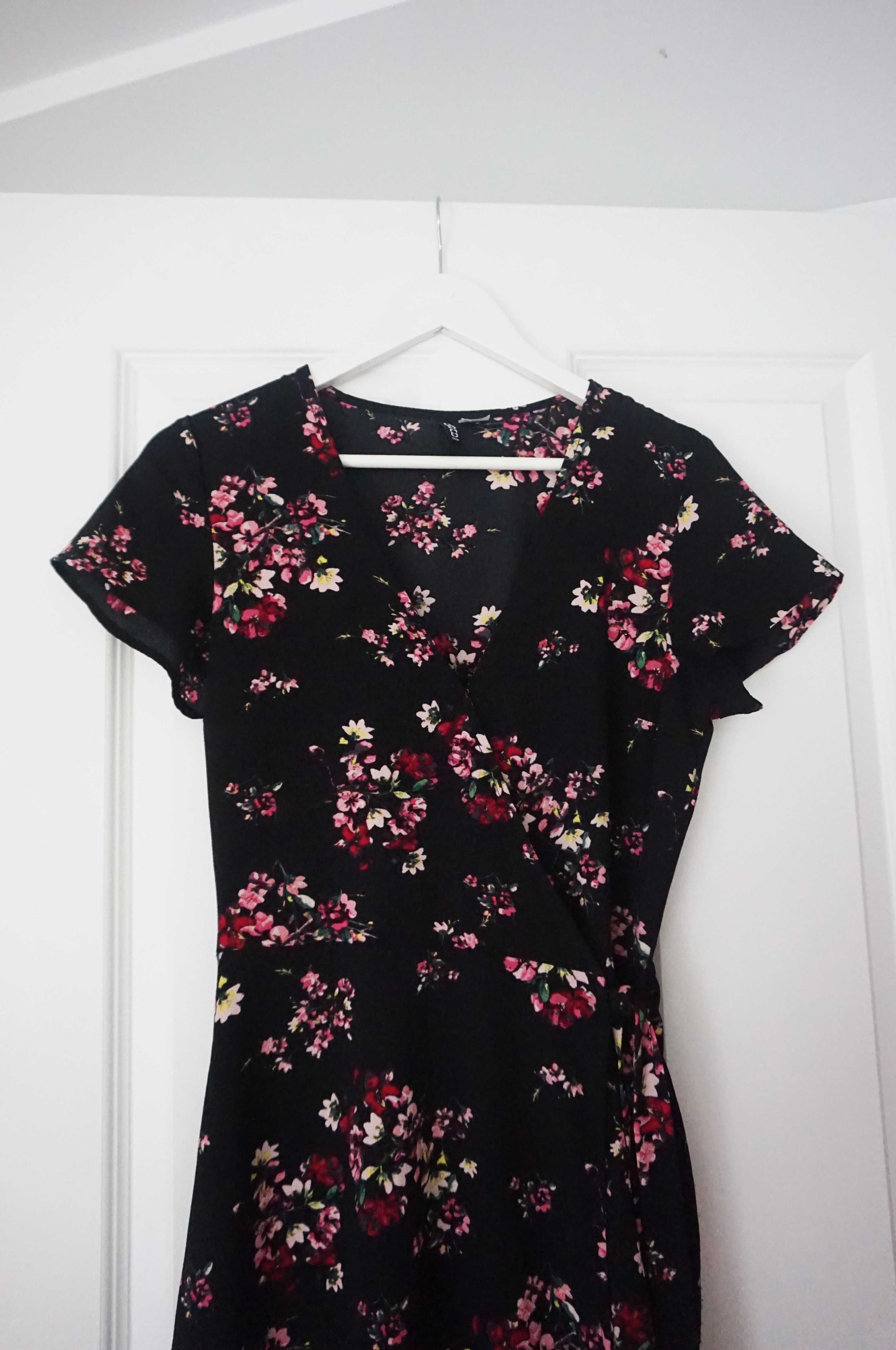 H&M M/38 czarna sukienka kobieca kopertowy dekolt V w kwiaty