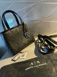 Czarna torebka Armani Exchange