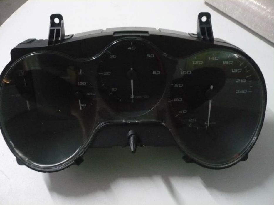 Quadrante / Conta -km - Seat Leon 1.6 TDI ( 2011 )