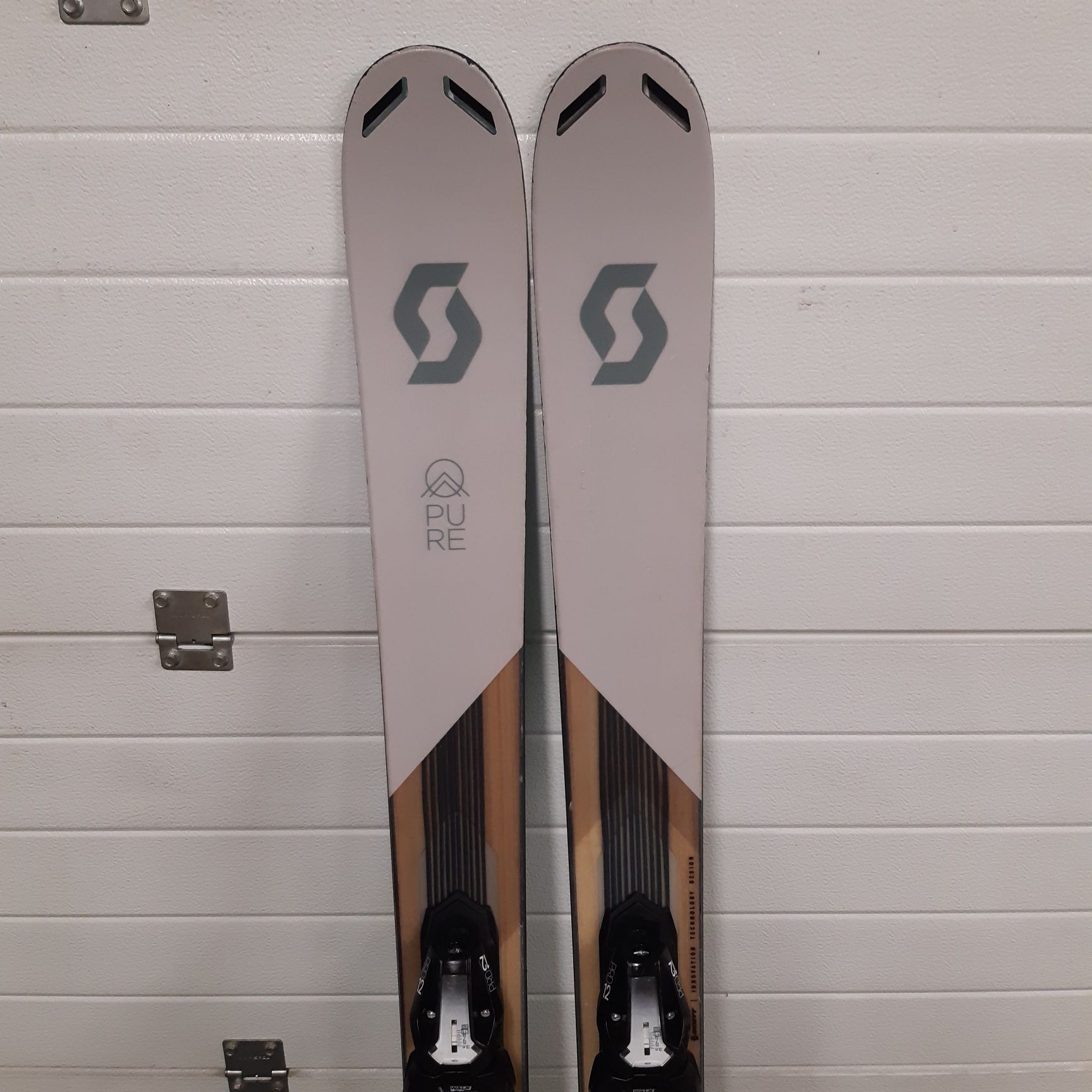 narty Scott pure Mission ti 160cm fr.