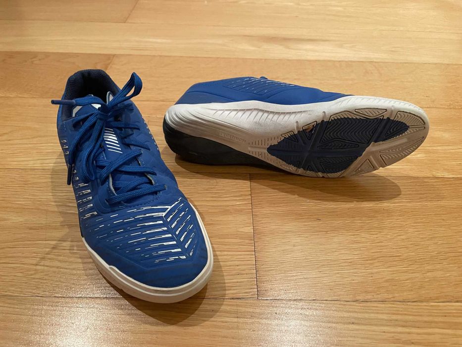 Chuteiras Futsal Kipsta- Ginka 500- tamanho 39