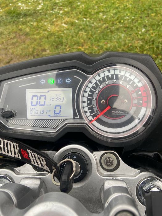 Продам spark 200 р28