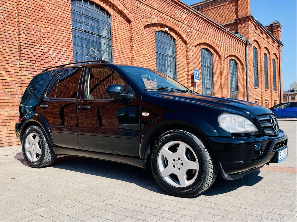 Sprzedam Mercedes ML 55 AMG rok produkcji 2001 stan auta doskonaly
