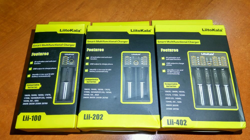 Зарядні пристрої Yonii C1 ( C2, TC1, I2), Litokala Lii-100(202,402)