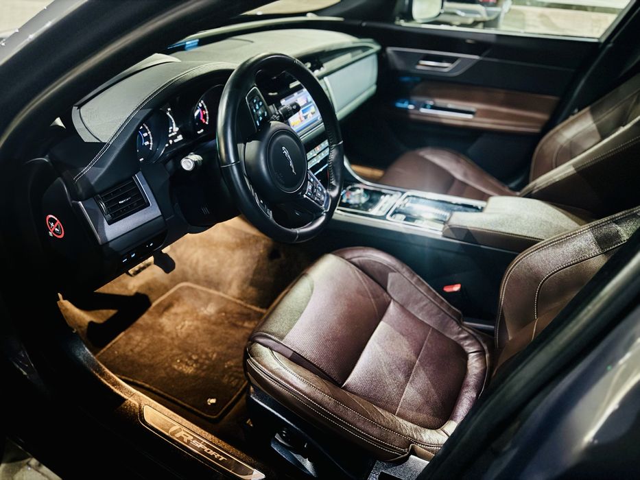 Jaguar XF 3.0 AWD R-Sport