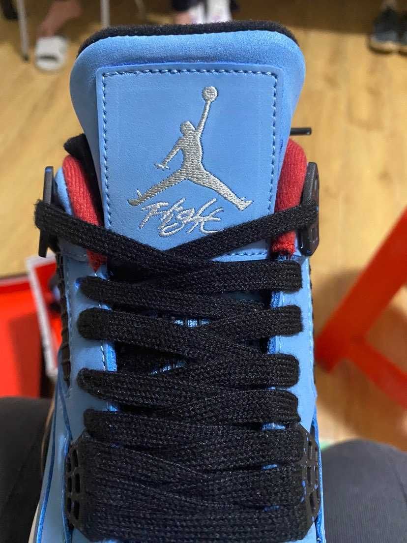 TravisScottCactusJack/ButyJordan4*RetroUnisextrampkiRozmiar.40