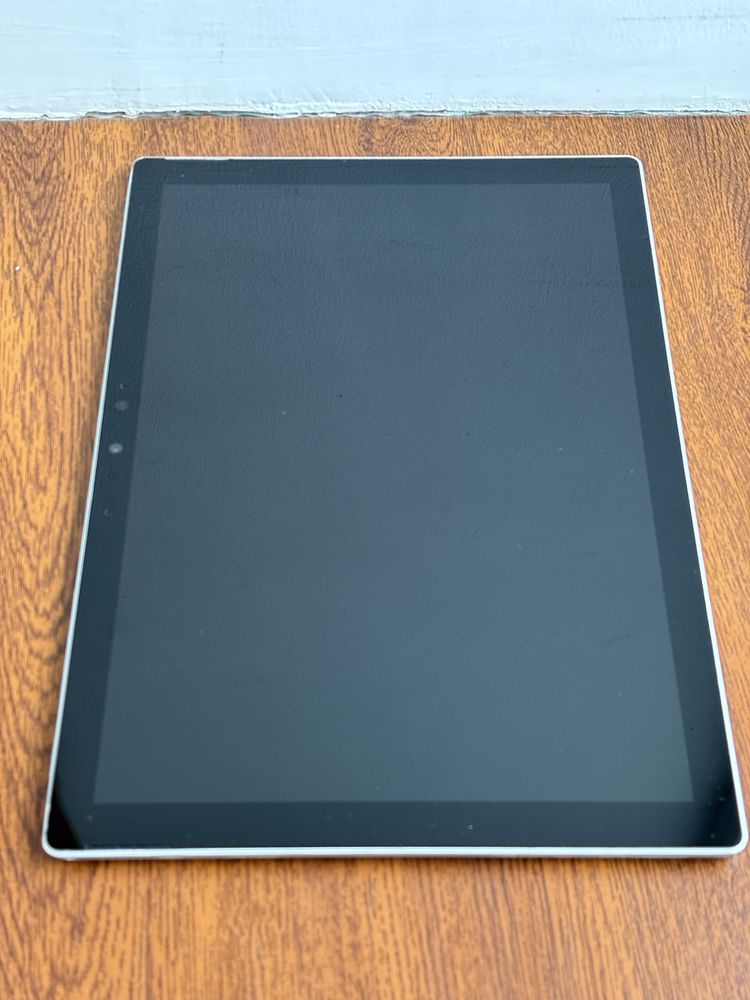 Продам два планшети Microsoft Surface Pro 7, 8/128 Гб