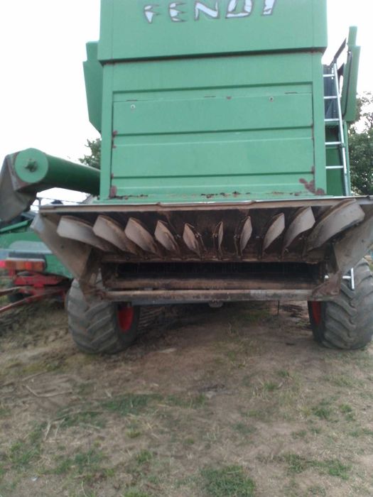 Комбайн Fendt 8350