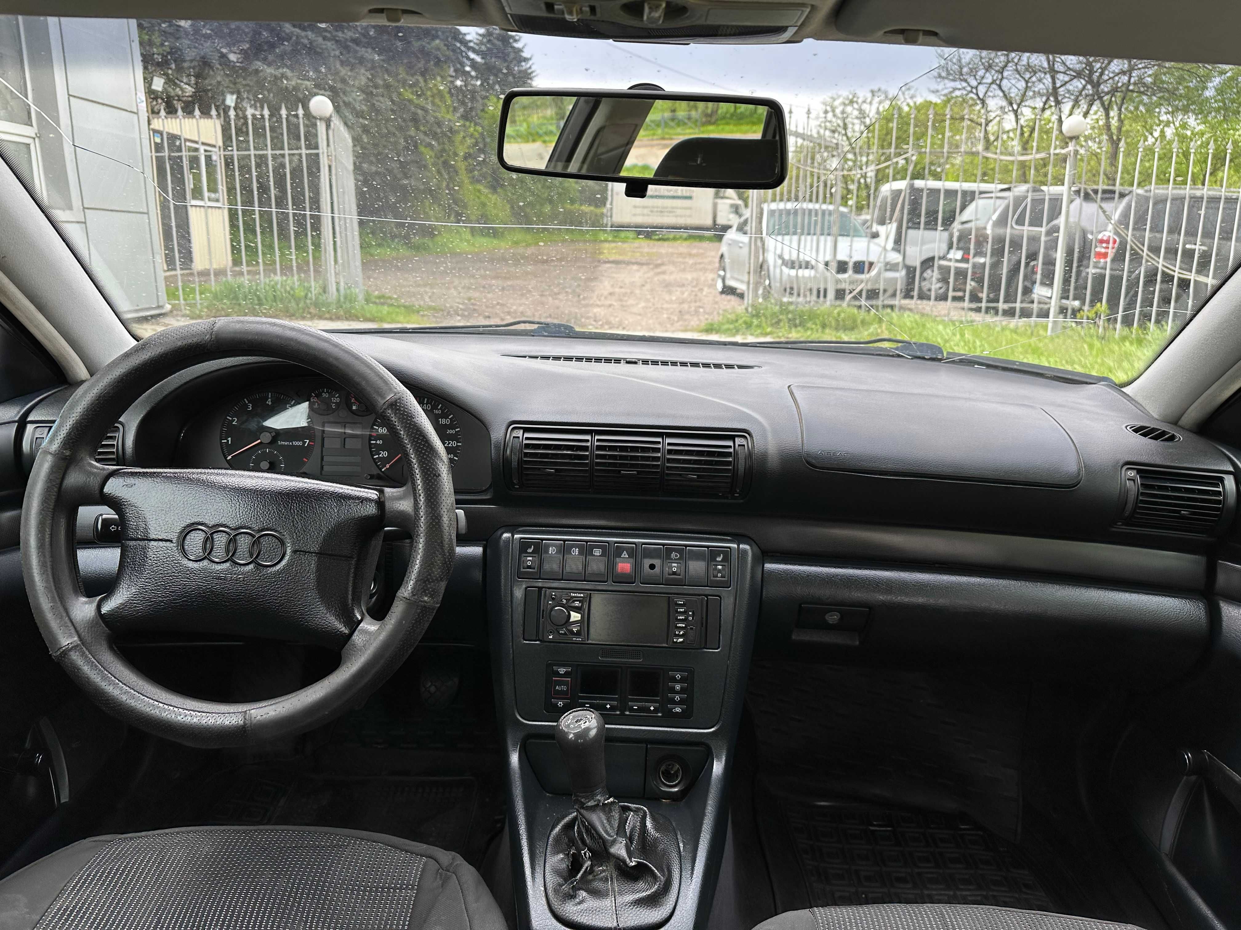 AUDI A4 1996 1.6 газ-бенз