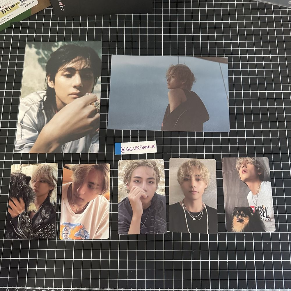 album layover green version BTS V