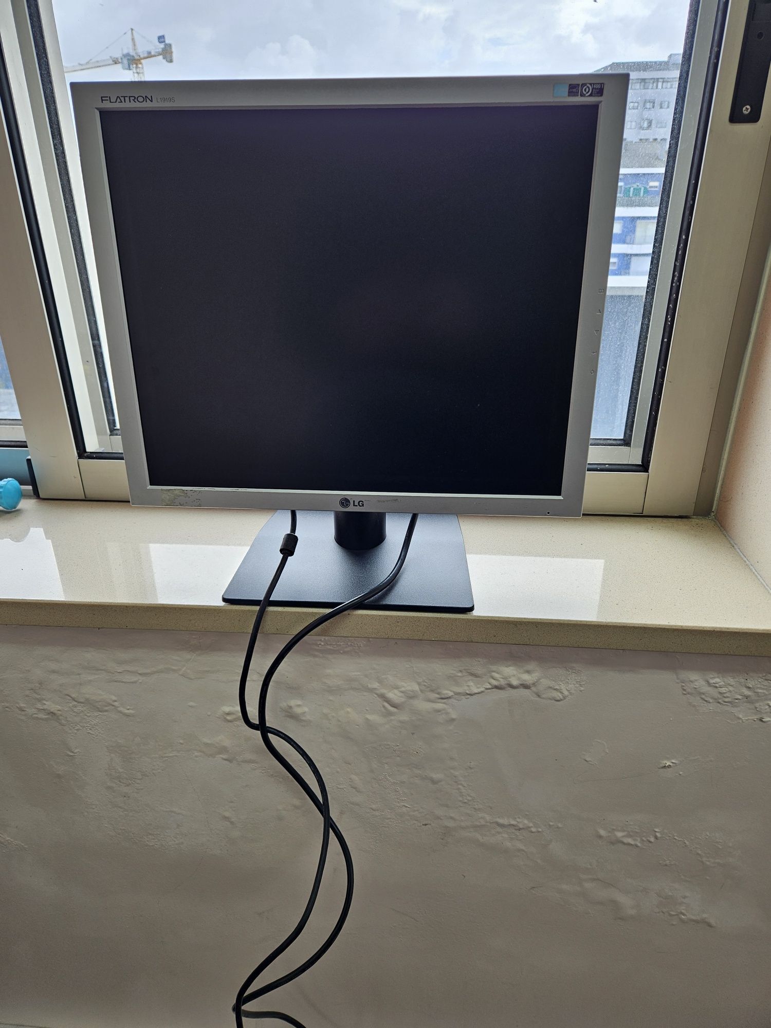 Monitor LG VGA como novo