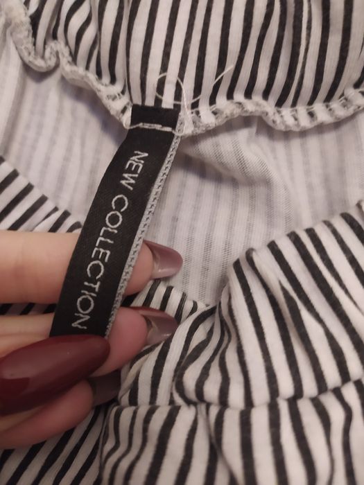 Hiszpanka w paski z koronką