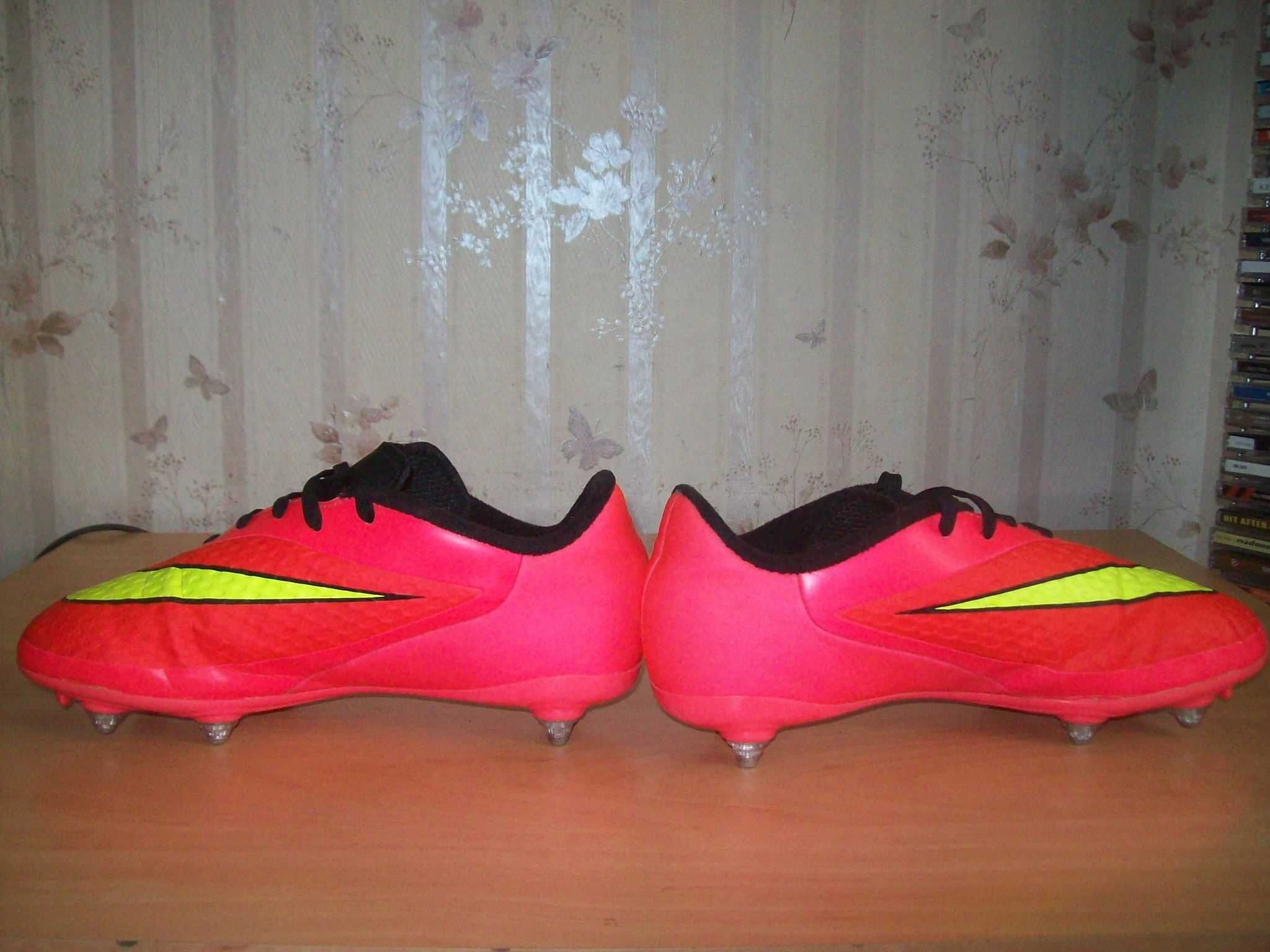 Korki wkręty NIKE HYPERVENOM roz.eu-38