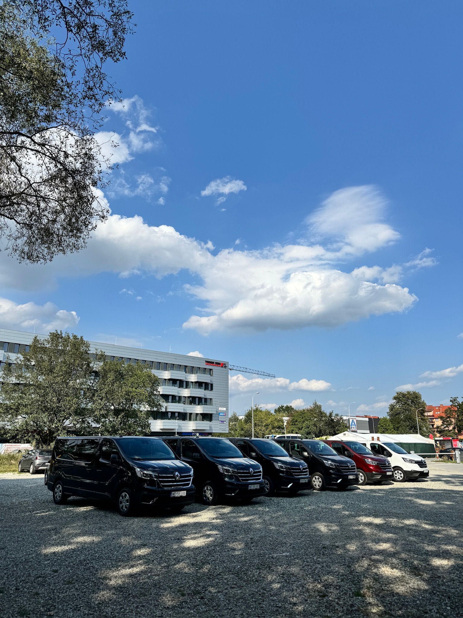 Wynajem busów busa 9 osobowego - LUBIN