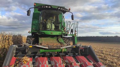 John Deere W540 W650 i T550 oraz Przystawka do kukurydzy.