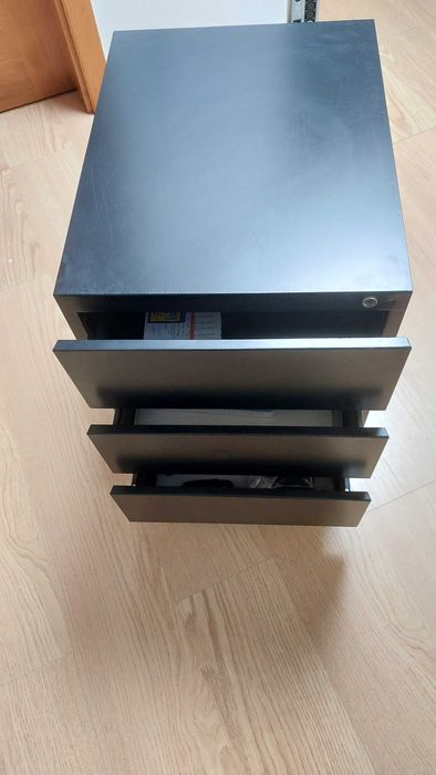 Bloco rodado de 3 gavetas em metal
