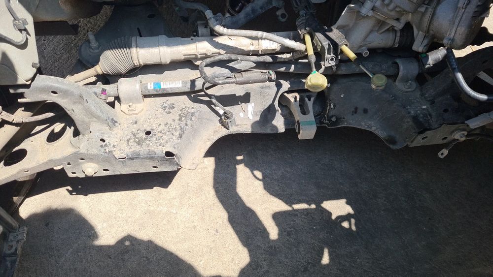 Charriot frente PEUGEOT 208 II