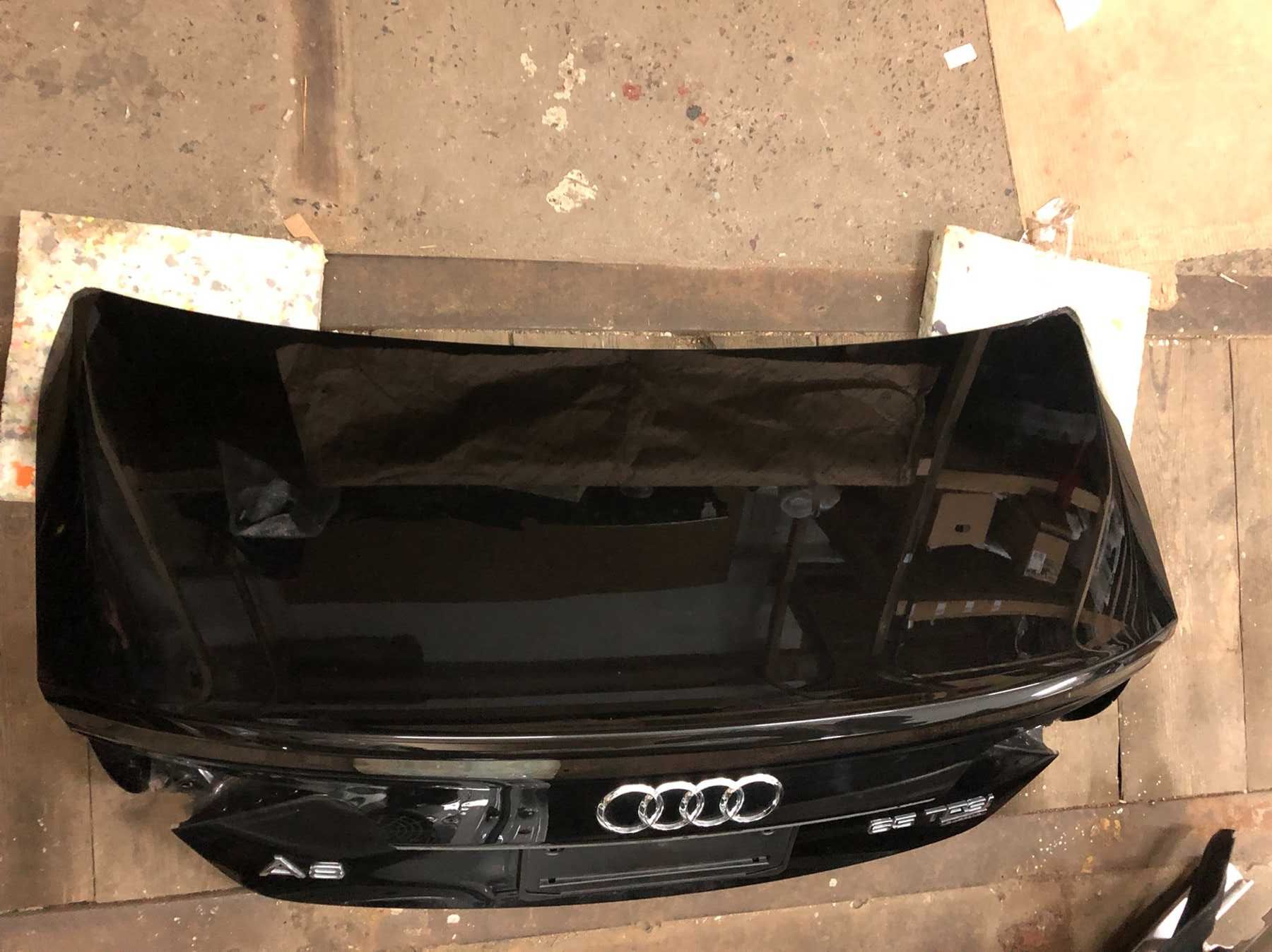 Ляда Кришка Багажника Audi Ауди A8 Задняя Ляда Крышка багажника