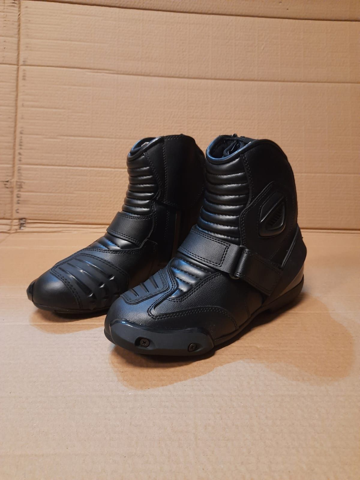 Buty motocyklowe krótkie