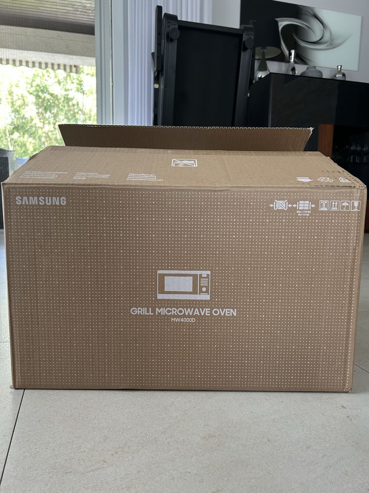 Nowa mikrofalówka Samsung Grill Fry, w opakowaniu