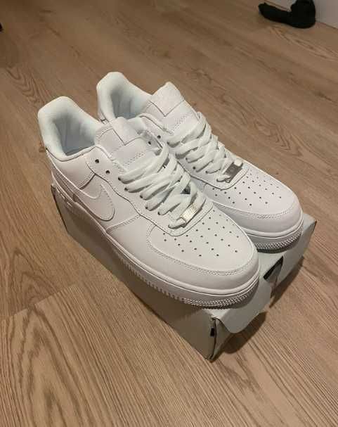 Nike Air Force 1 Low '07 White rozmiar 38