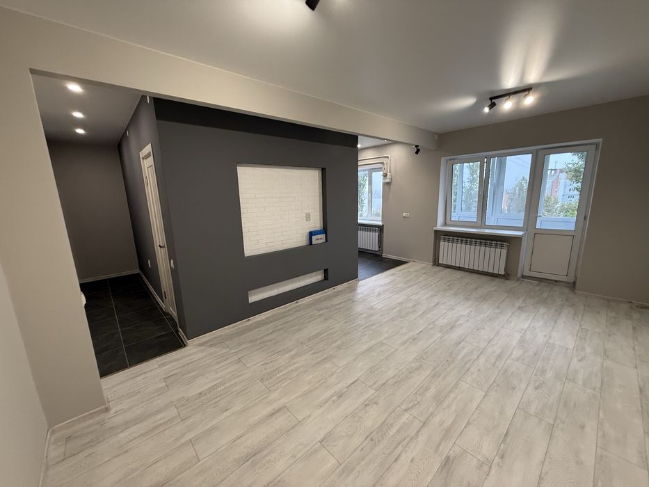 Продаю стильную видувую 1-ку Яхт Клуб