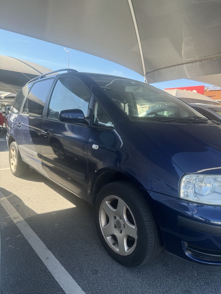 Vw Sharan com poucos klm