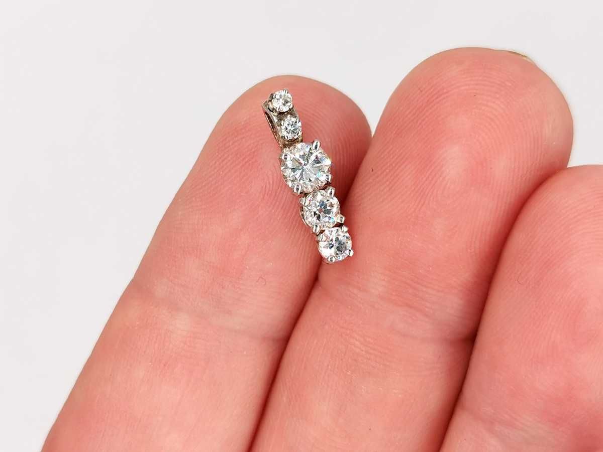 wisiorek złoto 14K 585 diamenty brylanty 0,66 karata 0,82 g certyfikat