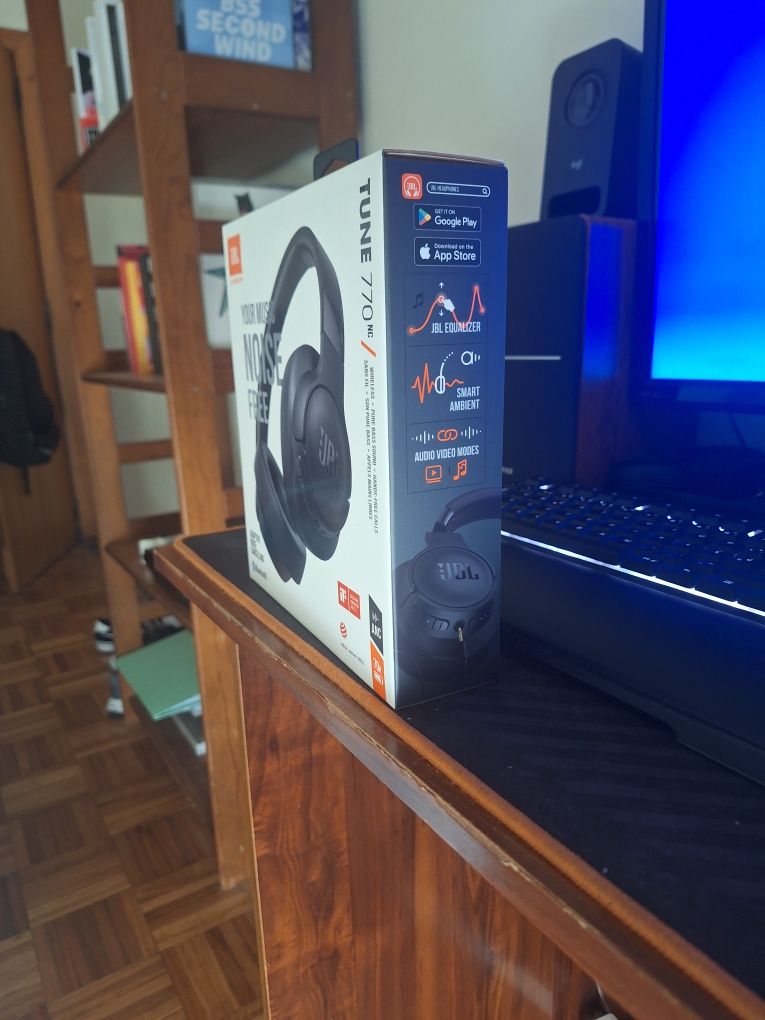Auriculares JBL Tune 770NC
